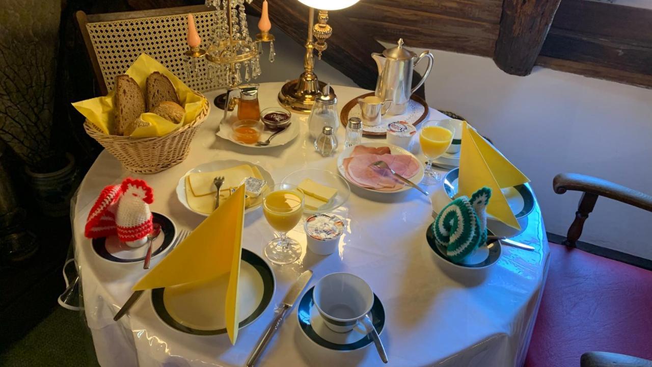 Hotel Zum Riesen - Aelteste Fuerstenherberge Deutschlands 밀텐베르크 외부 사진